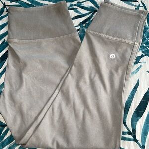 Cropped lululemon leggings size 6